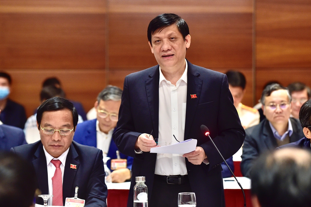 Bộ trưởng Bộ Y tế Nguyễn Thanh Long phát biểu tại cuộc họp phòng, chống dịch Covid-19.